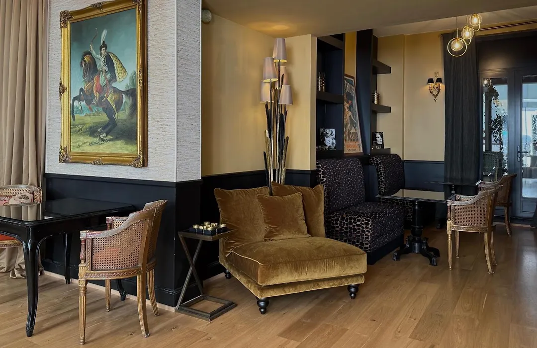 New Hotel Republique-1